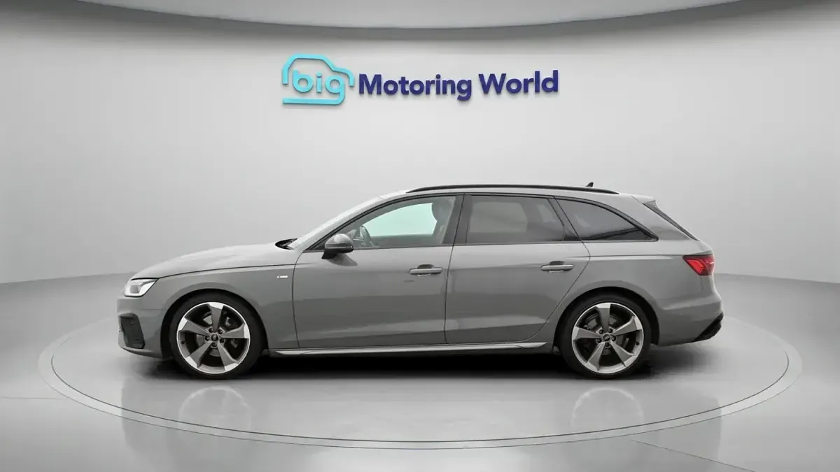 Used Audi A4 Black Edition 148 HP (108 kW) 2021 Grey Estate