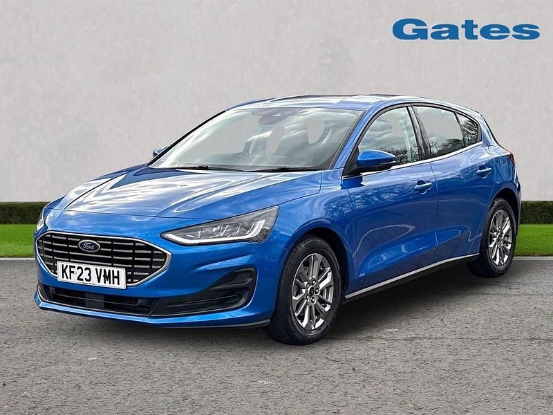 Used Ford Focus Titanium 125 HP (91 kW) 2023 Blue Hatchback