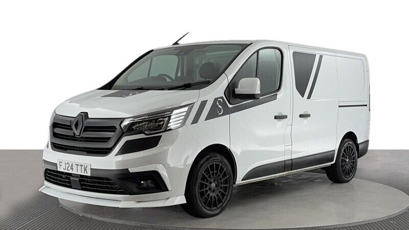 White Used 2024 Renault Trafic Van | £28,704 - Image 1/4