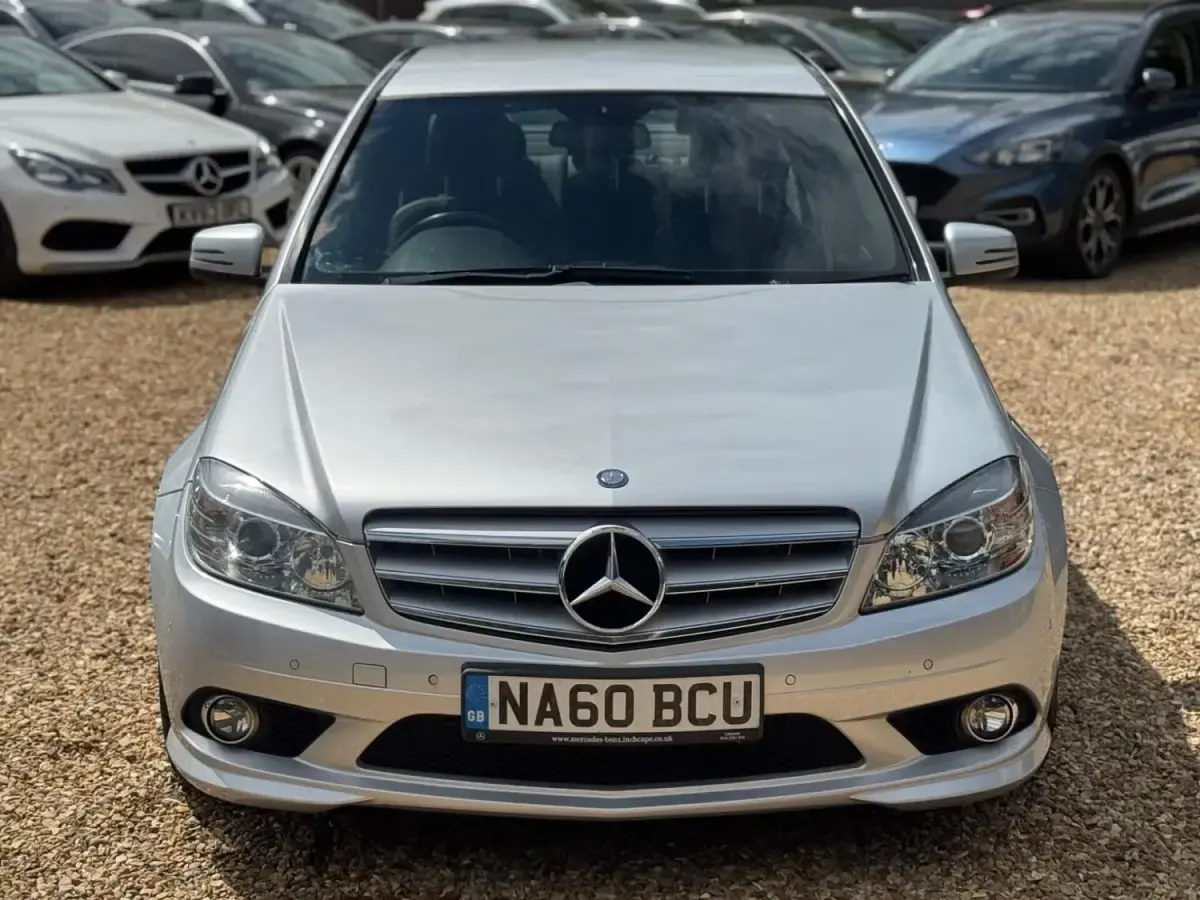Second-hand Mercedes C200 2010 Argintiu Berlinǎ