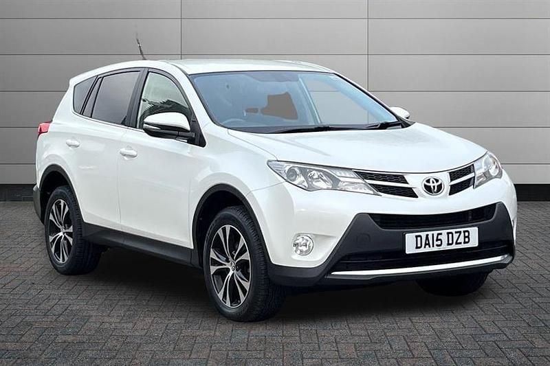 Pure white Used 2015 Toyota RAV4 SUV | £8,050 (Fair price) - Image 1/4