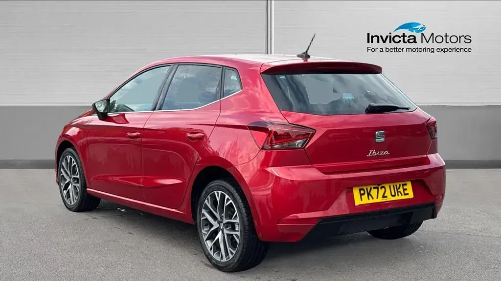 Used Seat Ibiza XCELLENCE Lux 110 HP (80 kW) 2022 Desire red metallic Hatchback