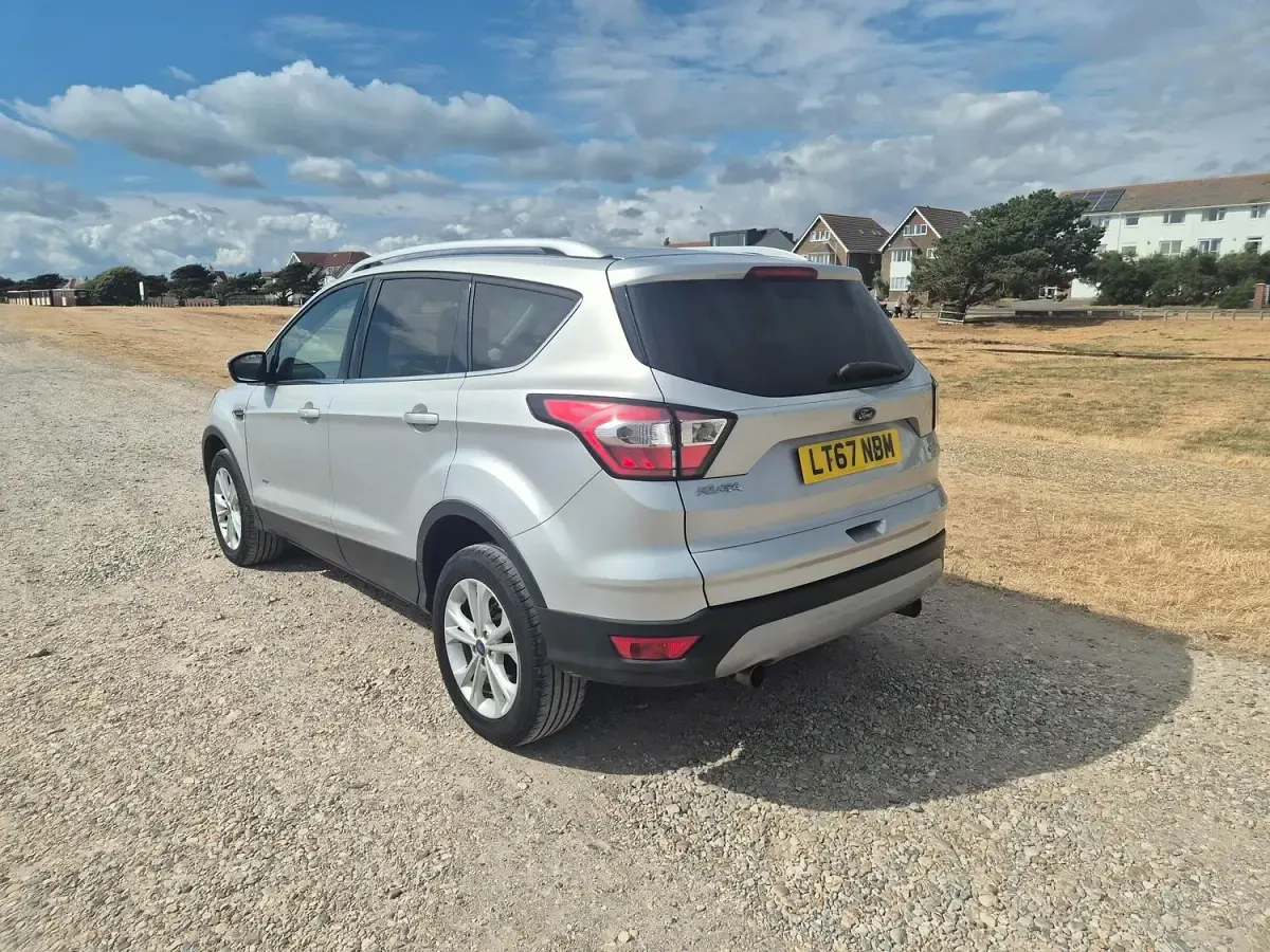 Used Ford Kuga Titanium 182 HP (133 kW) 2017 Silver SUV