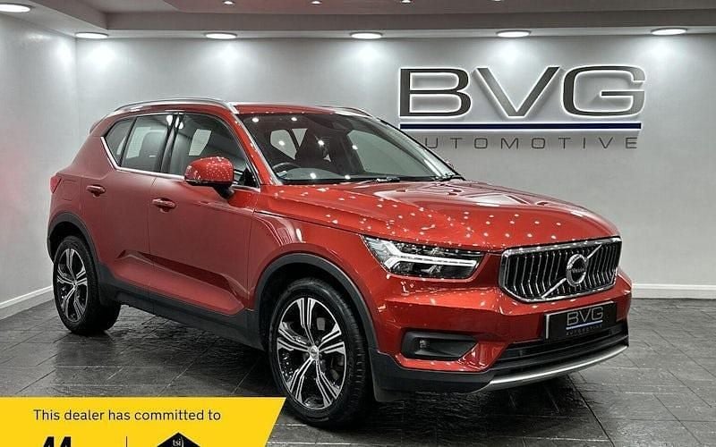 Used 2022 Volvo XC40 Inscription SUV | £19,994 (Fair price) - Image 1/2