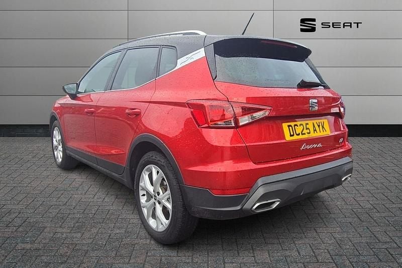 Used Seat Arona FR 114 HP (83 kW) 2025 Red SUV
