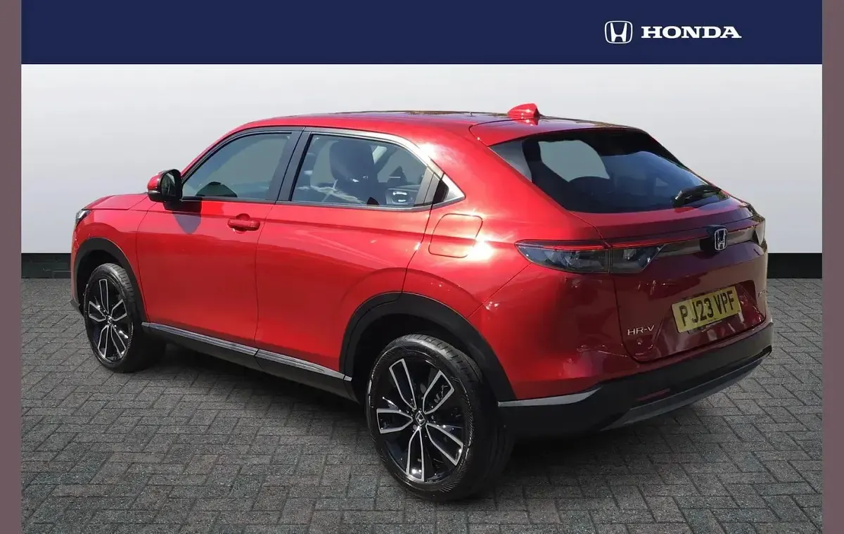 Used Honda HR-V Elegance 131 HP (96 kW) 2023 Red SUV