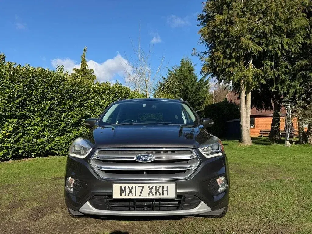 Used Ford Kuga Titanium 180 HP (132 kW) 2017 Grey SUV
