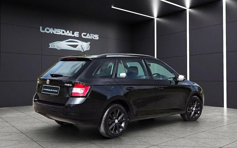 Used Skoda Fabia SE 110 HP (80 kW) 2015 Black Estate