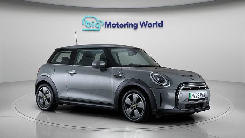 Used 2022 Mini Cooper SE Hatch Hatchback | £11,900 (Fair price) - Image 1/4