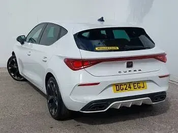 Used Cupra Leon 150 HP (110 kW) 2024 White Hatchback