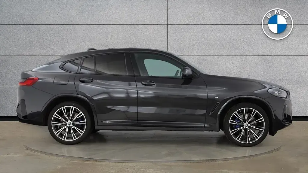 Usado BMW X4 M Sport 190 CV (139 kW) 2025 Gris SUV