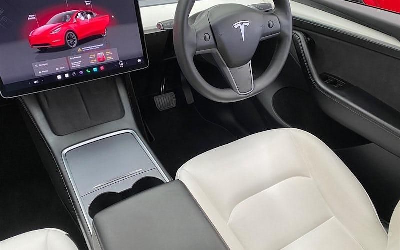 Used Tesla Model Y Long Range AWD 286 kW (389 HP) 2025 SUV