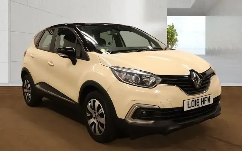 Used Renault Captur Play 90 HP (66 kW) 2018 SUV