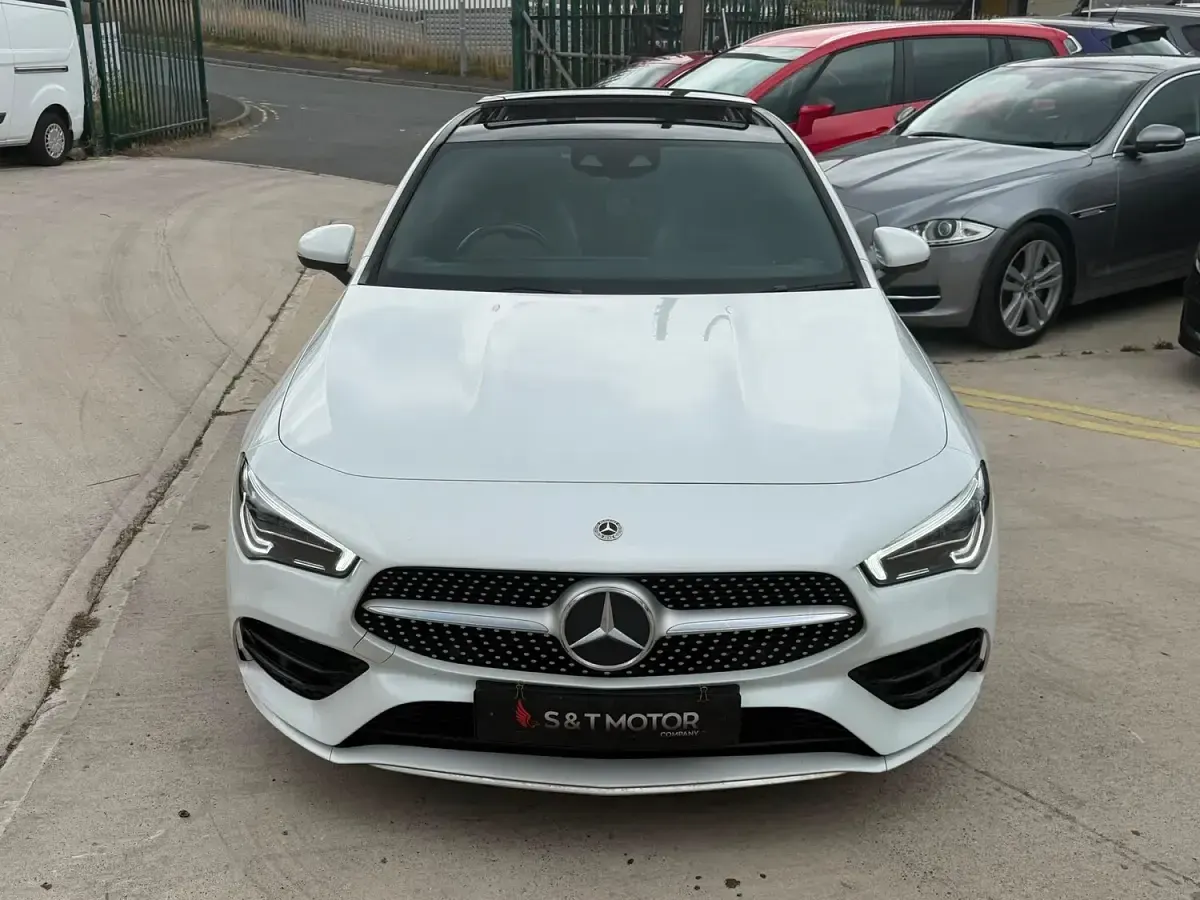 Used Mercedes CLA220 AMG Line Premium Plus 190 HP (139 kW) 2020 White Coupe