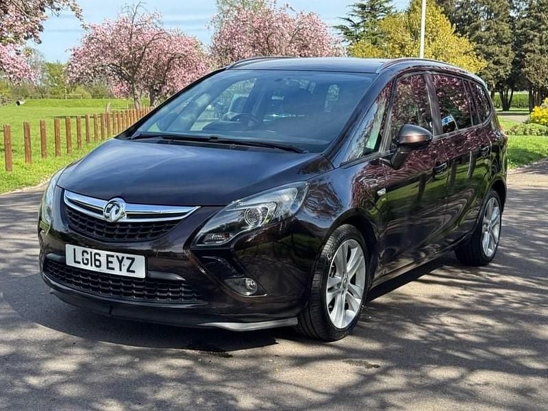 Used Vauxhall Zafira Tourer SRi 140 HP (102 kW) 2016 Brown MPV