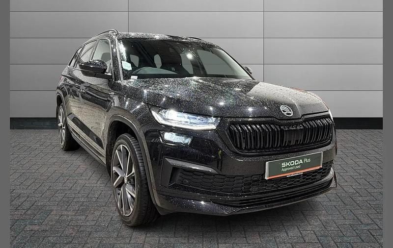 Used Skoda Kodiaq SportLine 196 HP (144 kW) 2023 Black magic pearl effect SUV