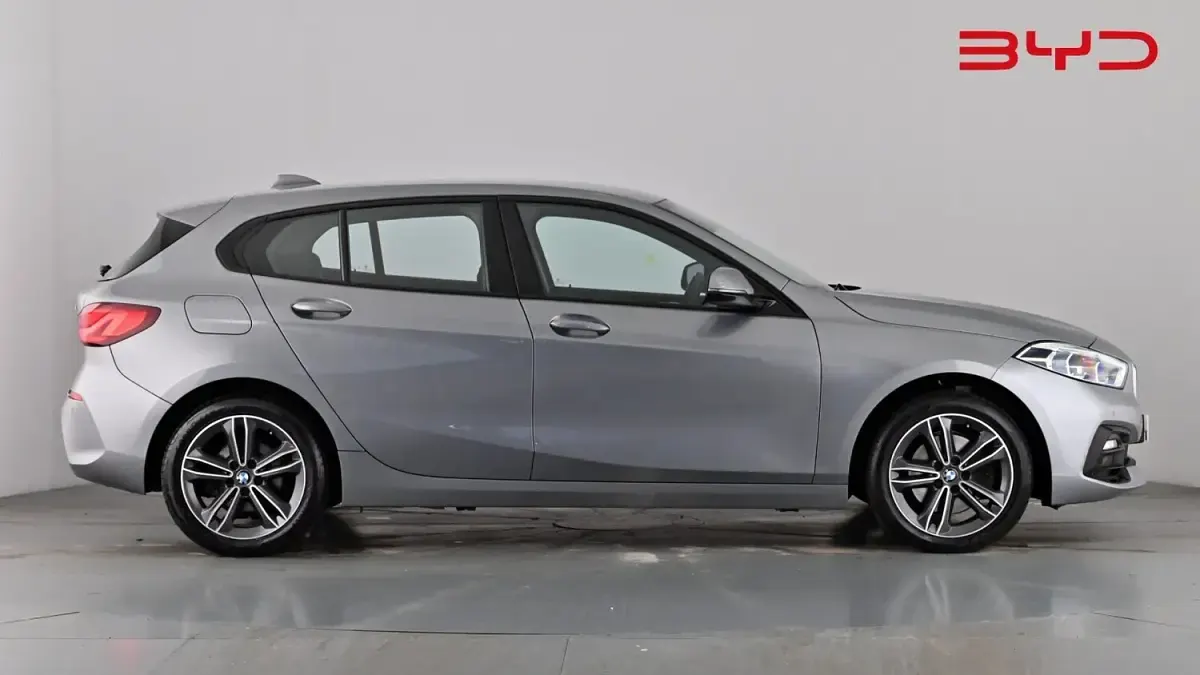 Used BMW 116 Sport Line 116 HP (85 kW) 2022 Grey Hatchback