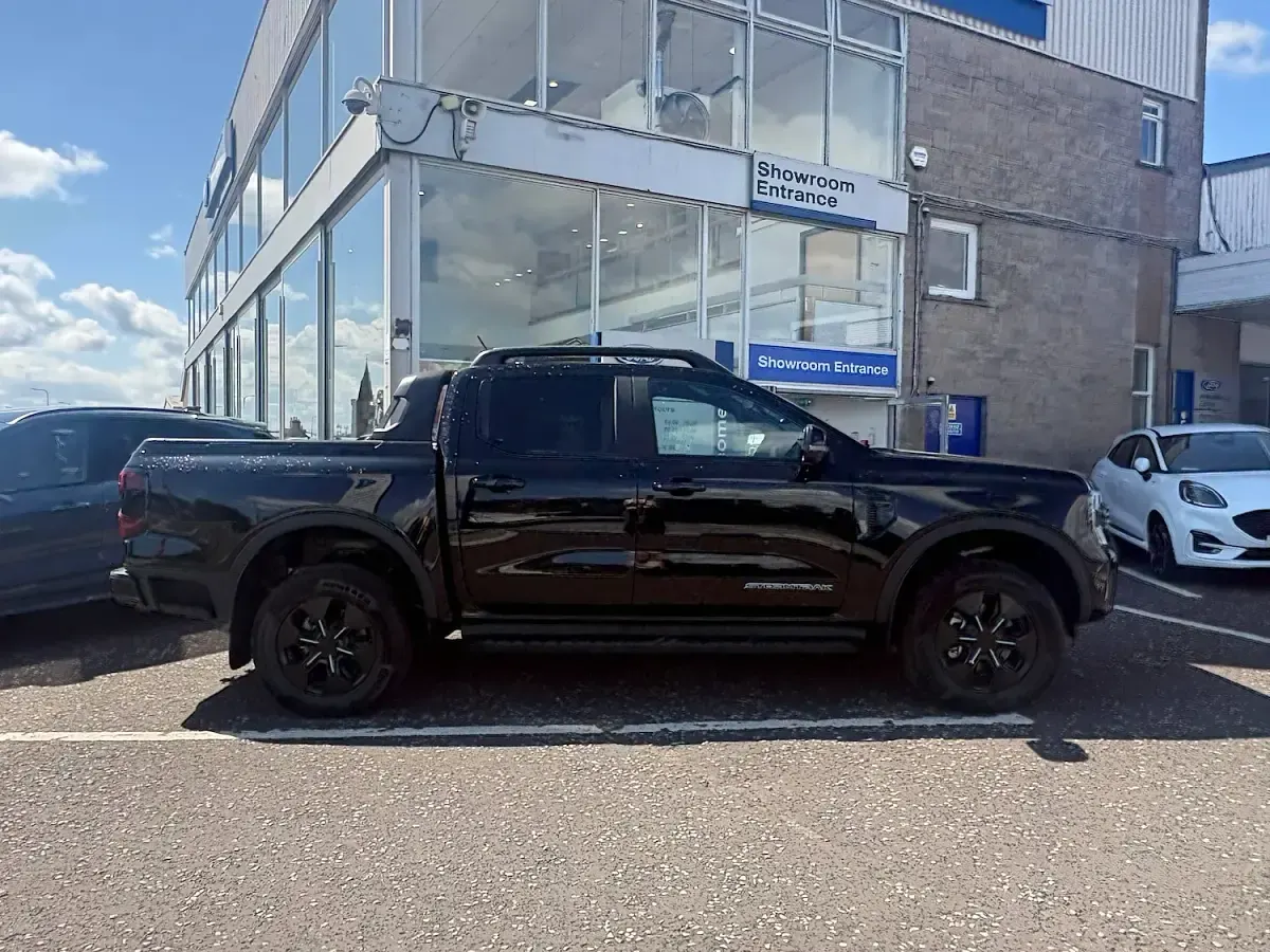 Used Ford Ranger 2025 Black Pickup