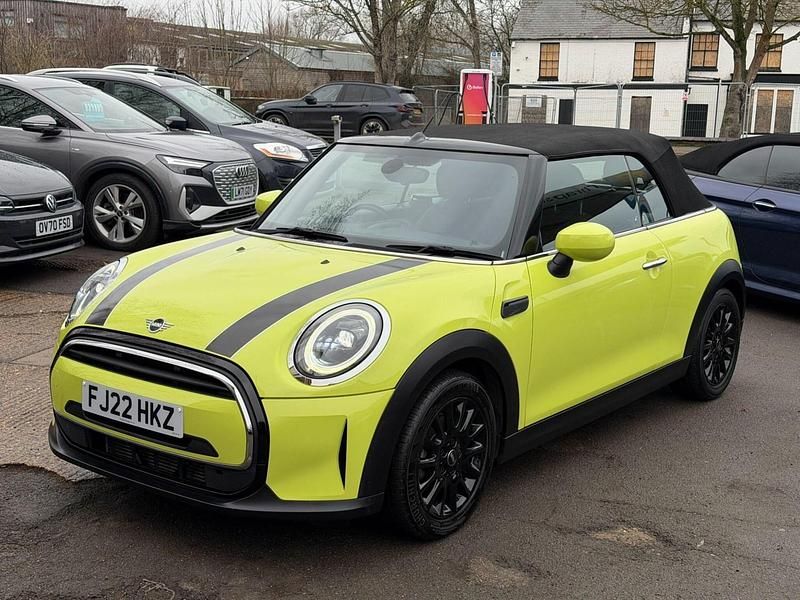 Usado Mini Cooper Cabriolet Classic 2022 Amarelo Cabrios