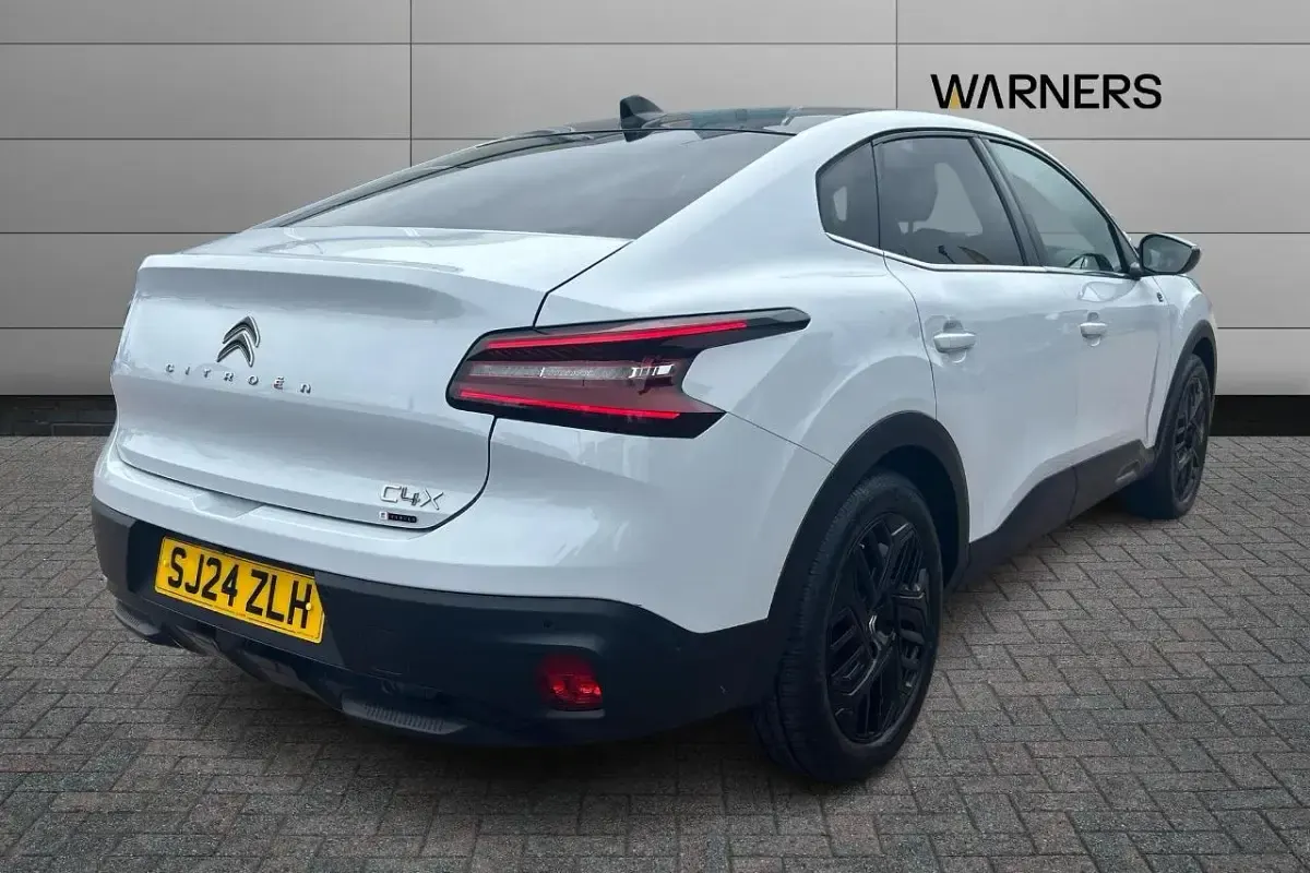 Used Citroën e-C4 98 kW (134 HP) 2024 White SUV
