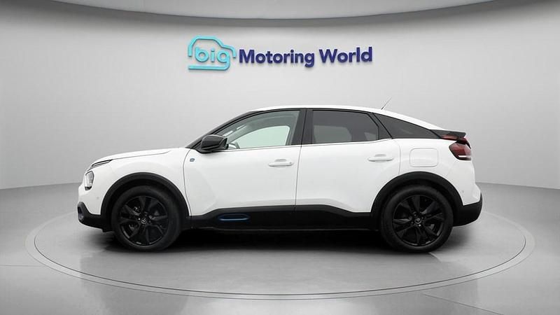 Used Citroën e-C4 Shine 100 kW (136 HP) 2022 Hatchback