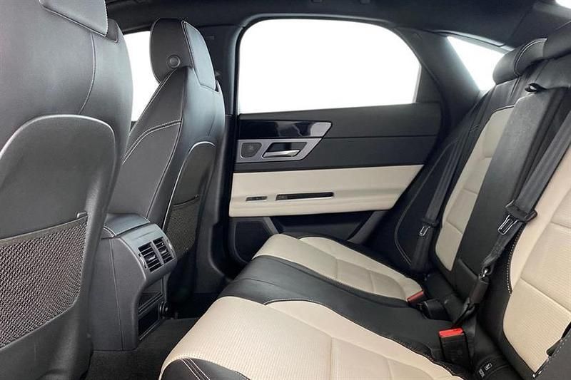 Used Jaguar XF R-Sport 240 HP (176 kW) 2018 Loire blue Sedan