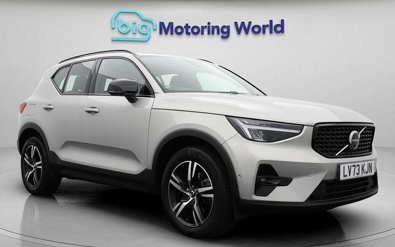 Used 2025 Volvo XC40 Plus SUV | £27,500 (Super price) - Image 1/4