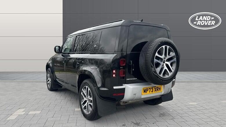 Used Land Rover Defender 404 HP (297 kW) 2023 Black SUV
