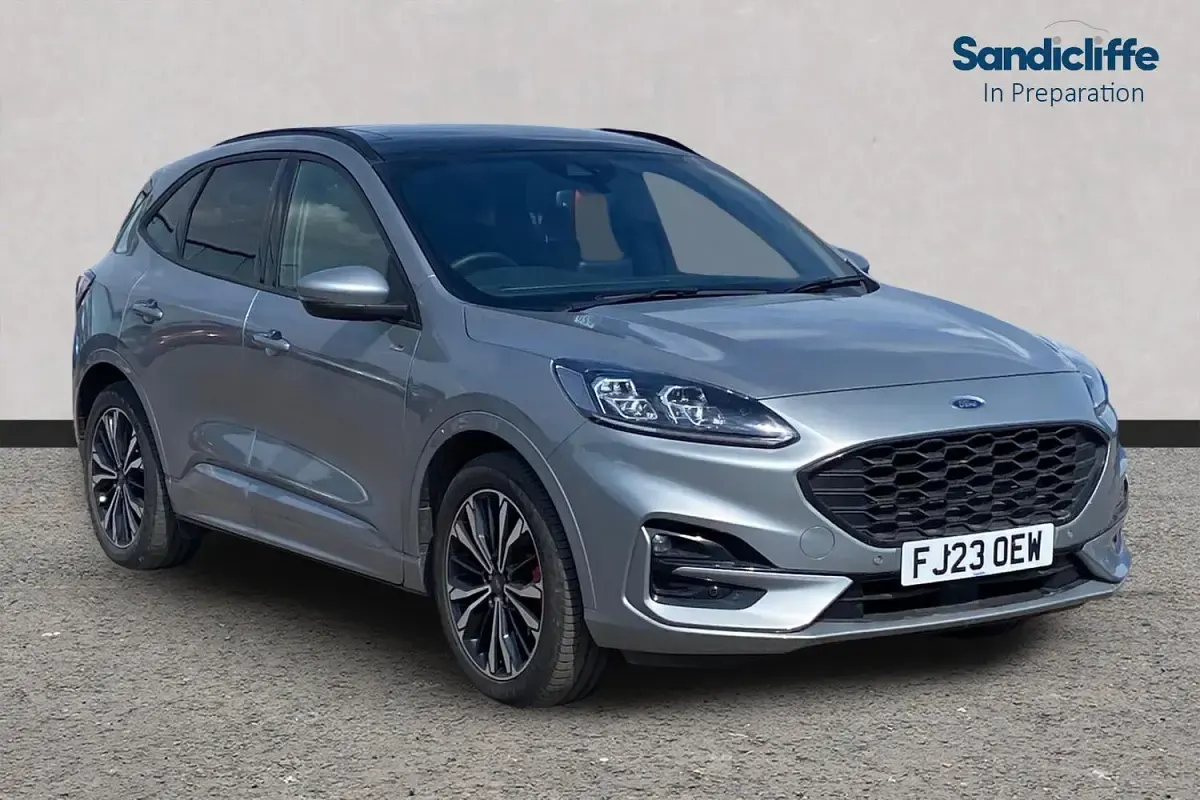 Usado Ford Kuga ST-Line X 190 HP (139 kW) 2023 SUV