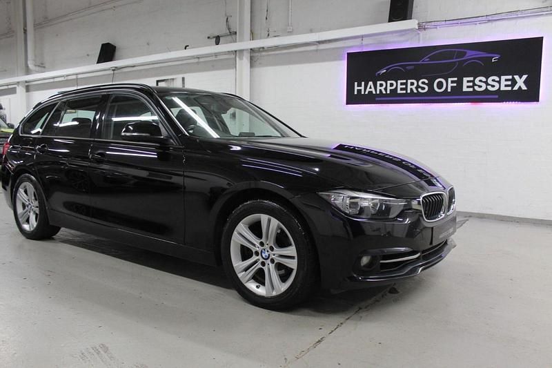 Used BMW 318 Sport Line 2017 Black Estate
