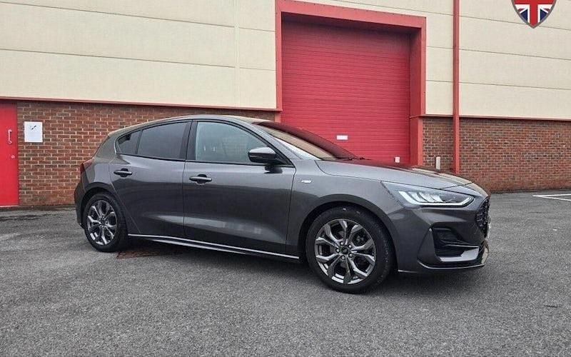 Used 2023 Ford Focus ST-Line Hatchback | £13,299 (Super price) - Image 1/3