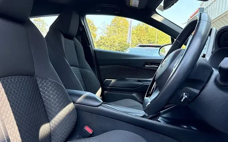 Used Toyota C-HR 122 HP (89 kW) 2022 Grey SUV