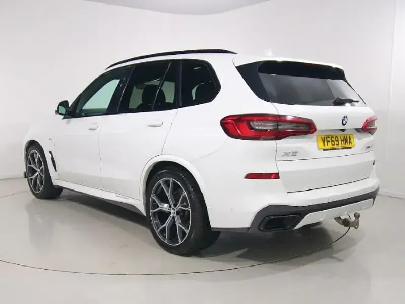 Used BMW X5 M Sport 335 HP (246 kW) 2019 White SUV