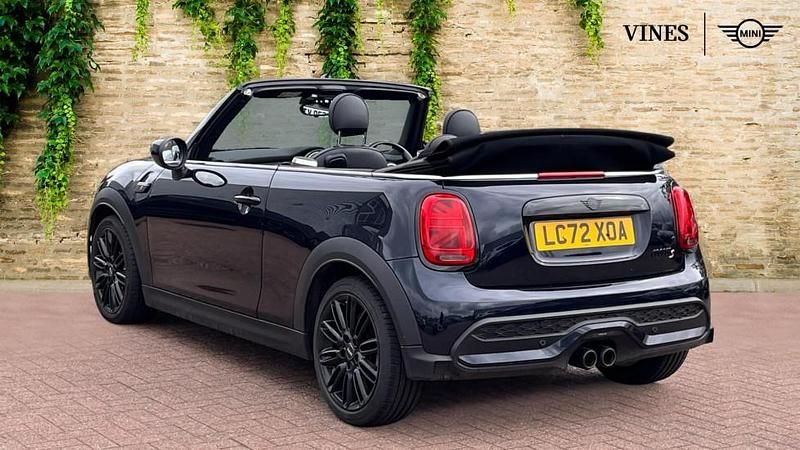 Used Mini Cooper S Exclusive 176 HP (129 kW) 2022 Black Hatchback