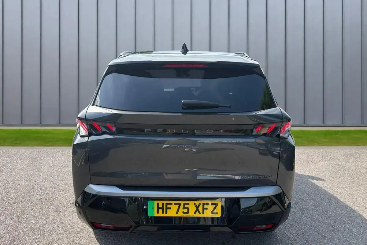 Used Peugeot 5008 Dual Motor 236 kW (321 HP) 2025 Grey SUV