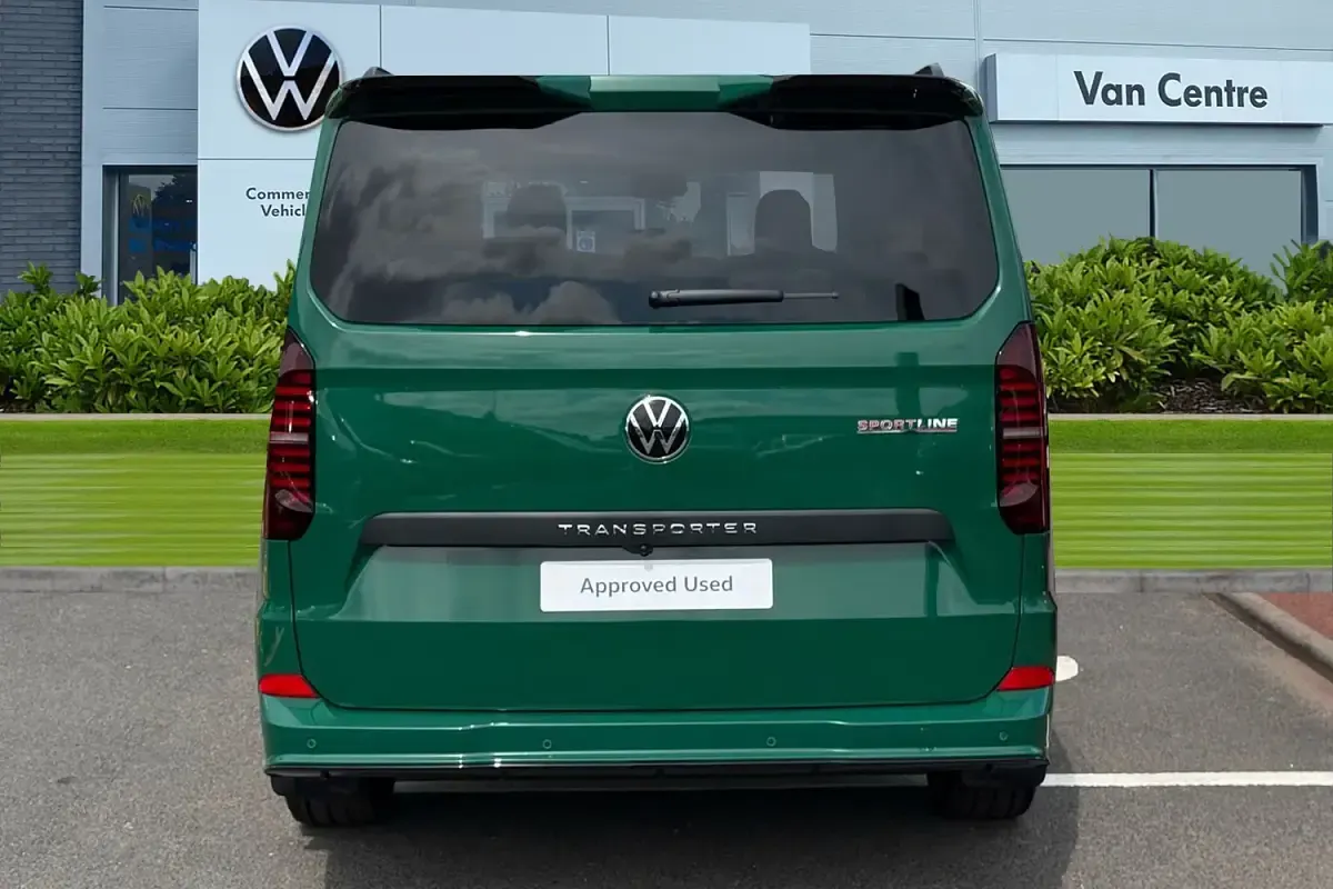 New VW T7 Sportline 168 HP (123 kW) 2026 Green Van