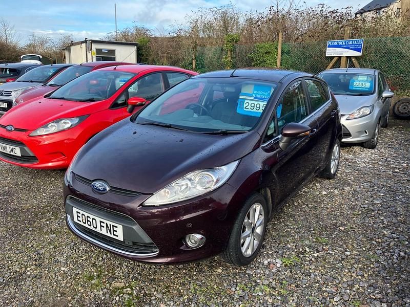 Used Ford Fiesta Zetec 96 HP (70 kW) 2010 Red Hatchback