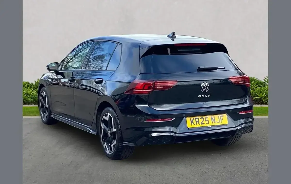 Used VW Golf VIII R-line 150 HP (110 kW) 2025 Black Hatchback