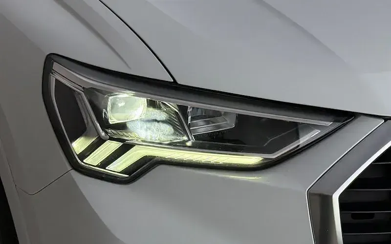 Used Audi Q3 S-Line 190 HP (139 kW) 2020 White SUV