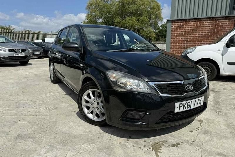 Black Used 2011 Kia Ceed 2 Hatchback | £1,995 (Super price) - Image 1/1