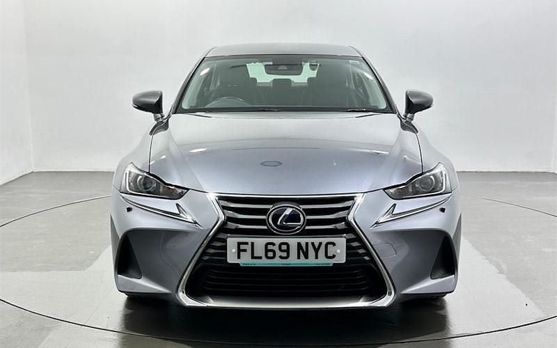 Used Lexus IS300h 223 HP (164 kW) 2019 Grey Sedan