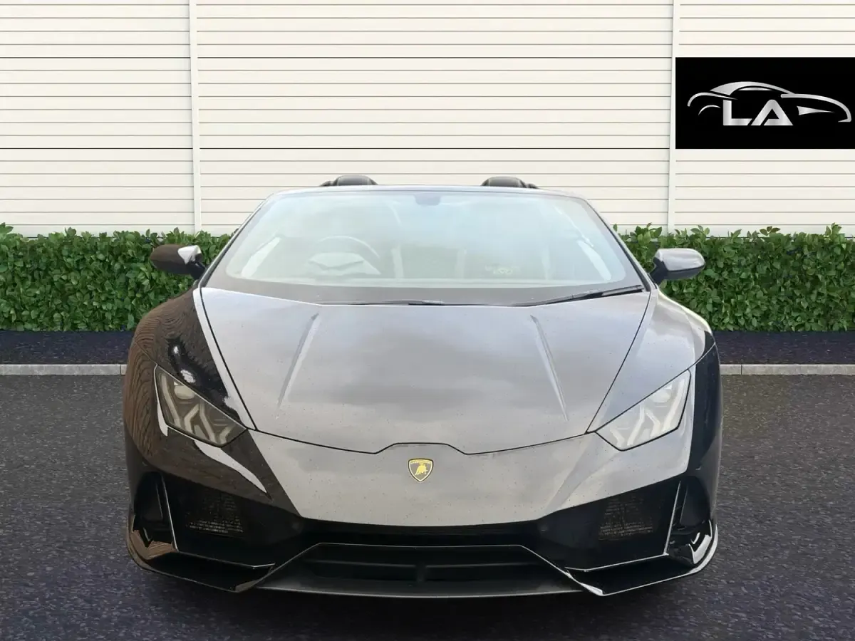 Used Lamborghini Huracán 640 HP (470 kW) 2021 Black Cabriolet