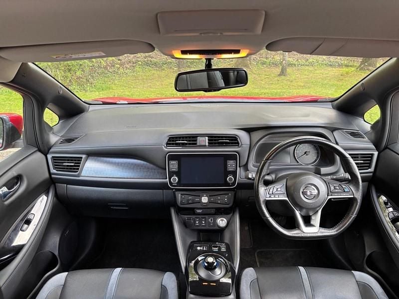 Usado Nissan Leaf 160 kW (218 HP) 2019 Vermelho Citadino