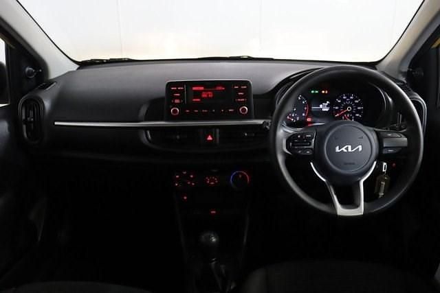 Used Kia Picanto Air 66 HP (48 kW) 2022 Yellow Hatchback