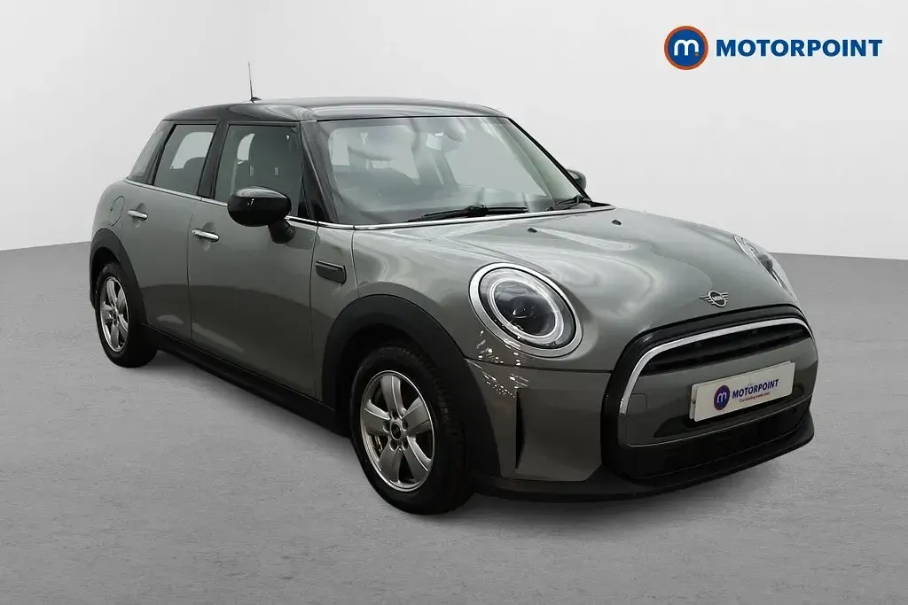 Used Mini Cooper Classic 136 HP (100 kW) 2022 Hatchback