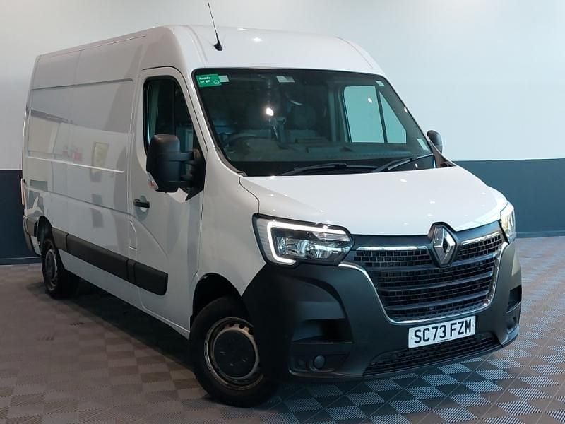 White Used 2023 Renault Master Van | £15,998 (Super price) - Image 1/4