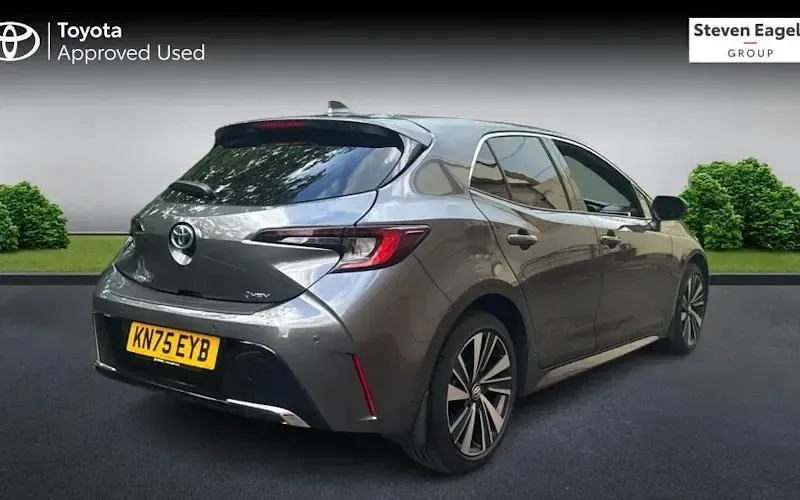 Używany Toyota Corolla Design 140 KM (102 kW) 2026 Hatchback
