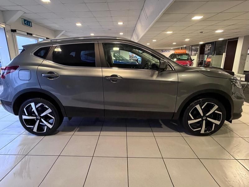 Used Nissan Qashqai N-Motion 2021 Grey SUV