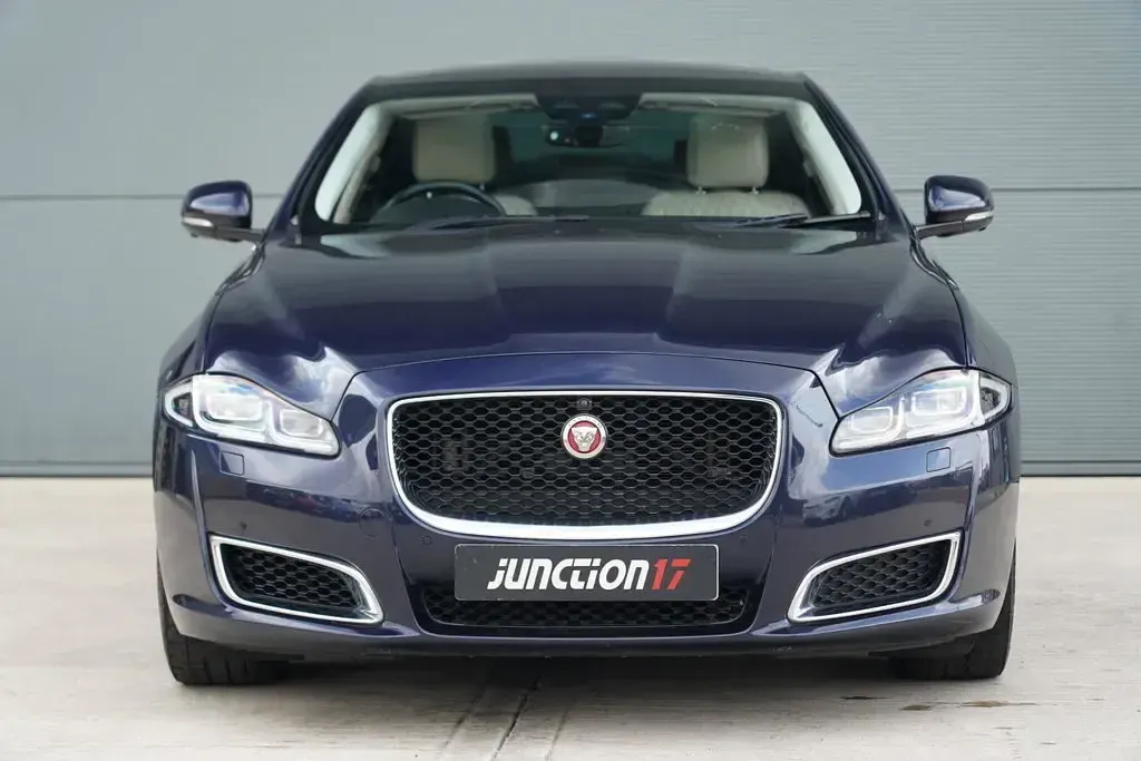 Used Jaguar XJ S 301 HP (221 kW) 2019 Blue Sedan