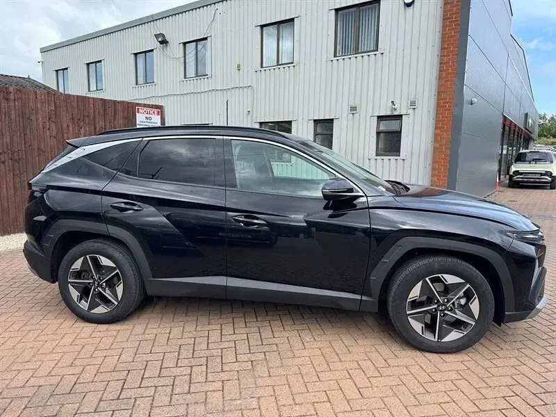 Used Hyundai Tucson Premium 215 HP (158 kW) 2024 Black SUV